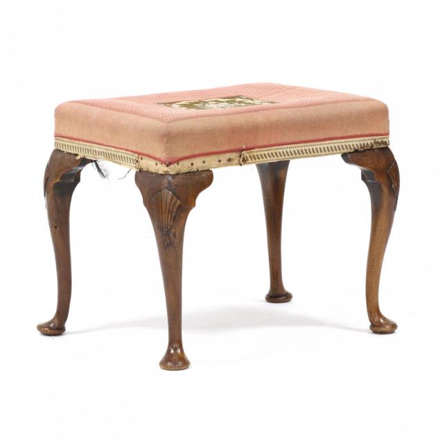 queen-anne-style-stool