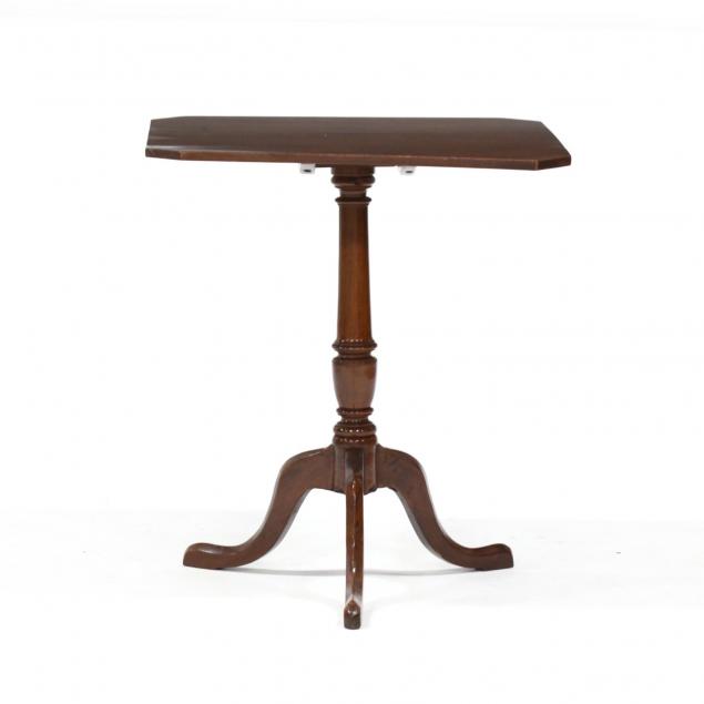 american-tilt-top-tea-table