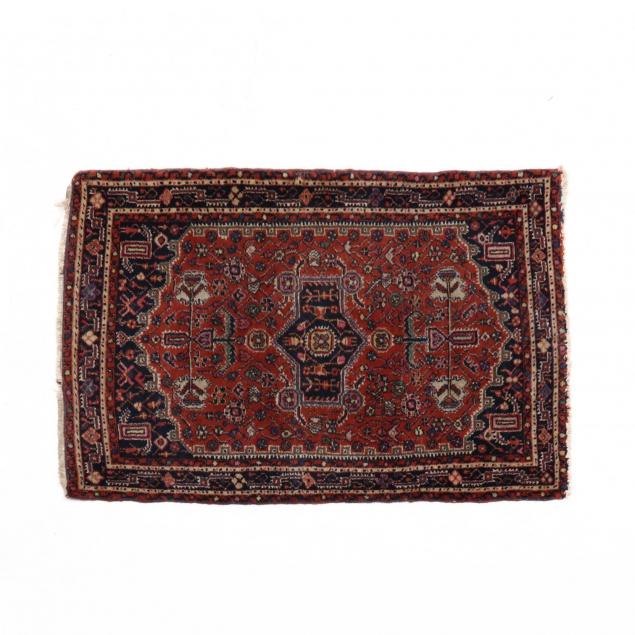 hamadan-area-rug