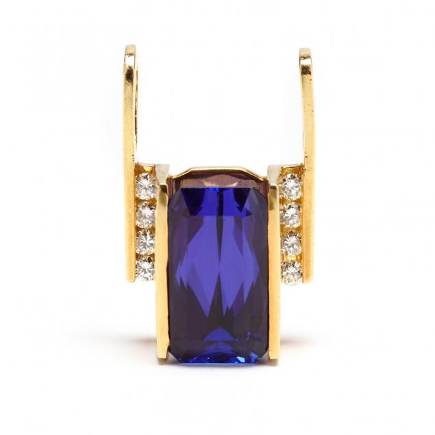 18kt-tanzanite-and-diamond-pendant-slide