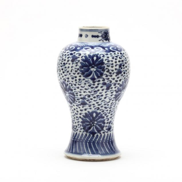 a-chinese-blue-and-white-meiping-vase