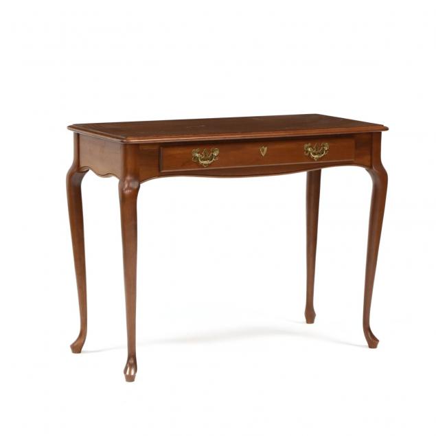western-reserve-queen-anne-style-writing-table