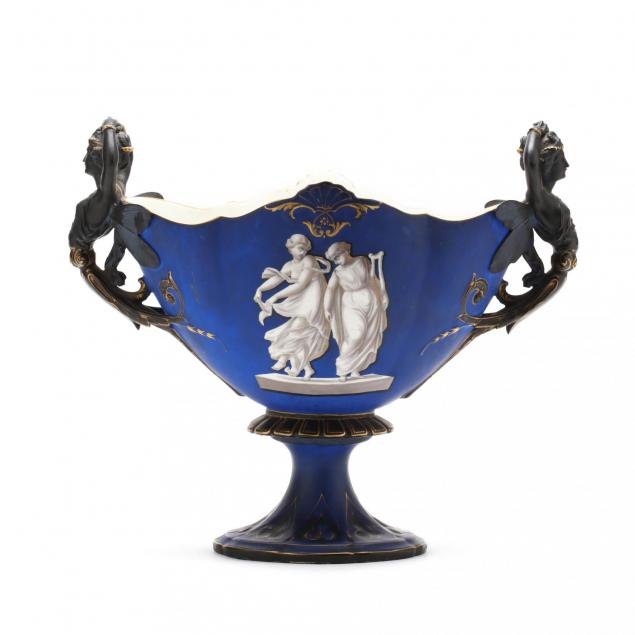 a-neoclassical-porcelain-coupe