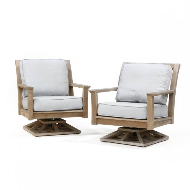 kingsley-bate-pair-of-outdoor-lounge-chairs