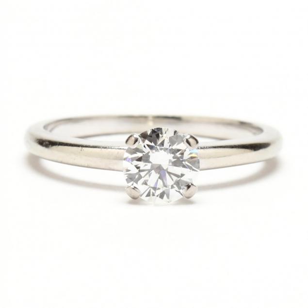 18kt-white-gold-diamond-solitaire