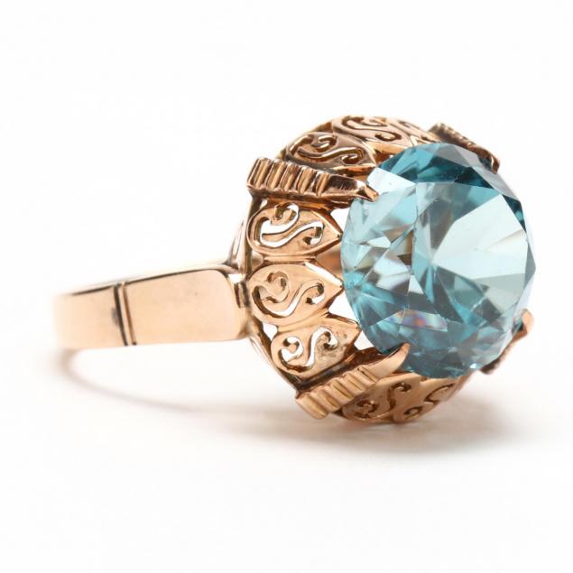 vintage-14kt-rose-gold-blue-zircon-ring