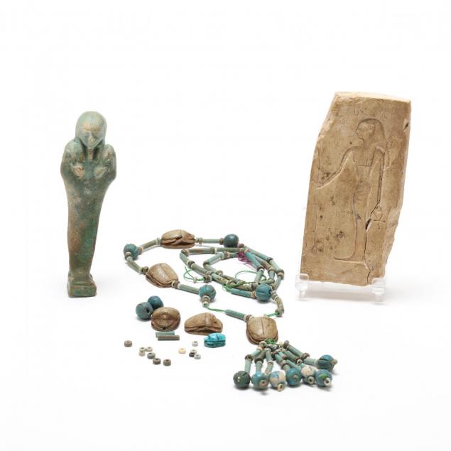 small-grouping-of-egyptian-items