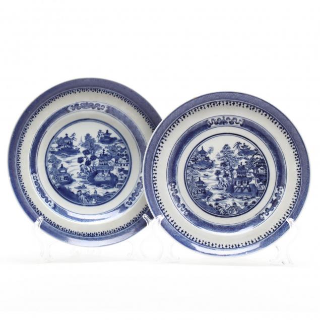 a-pair-of-nanking-chinese-export-porcelain-plates