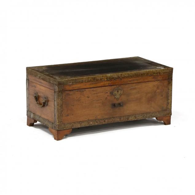 antique-chinese-diminutive-chest