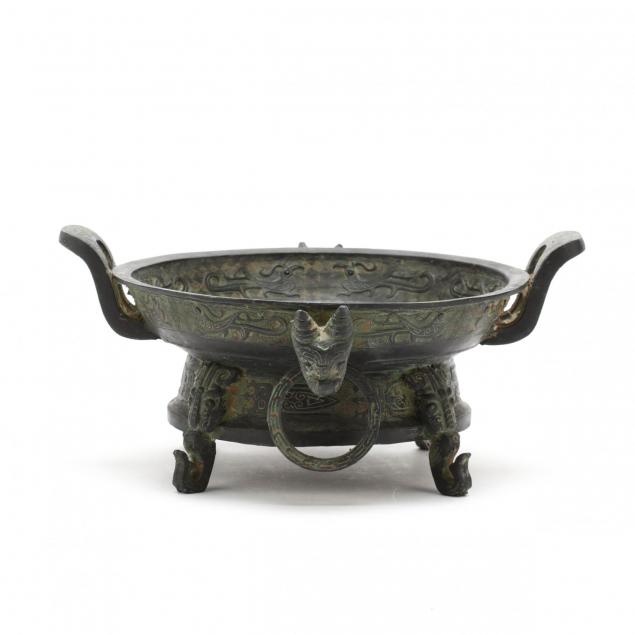 an-archaic-chinese-bronze-bowl