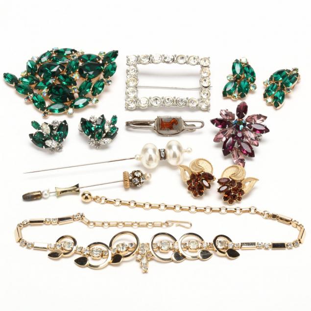 group-of-costume-jewelry