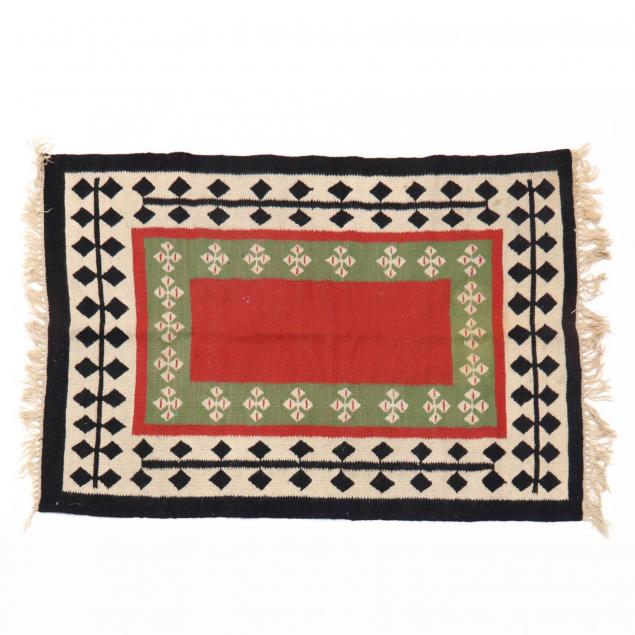 tribal-area-rug