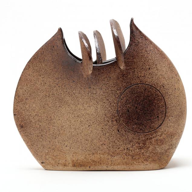 joan-cohen-nc-art-pottery-vessel
