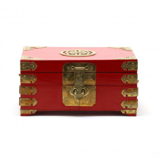 a-chinese-red-lacquer-jewelry-box