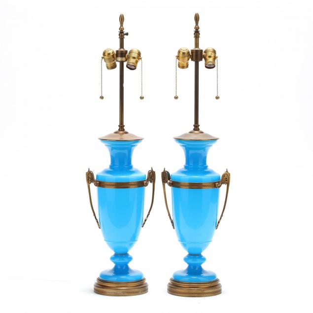 warren-and-kessler-pair-of-classical-style-art-glass-table-lamps