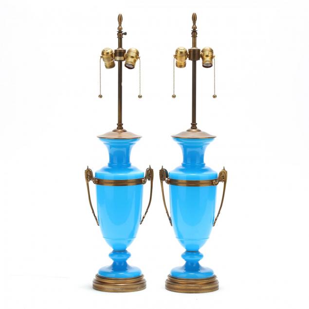warren-and-kessler-pair-of-classical-style-art-glass-table-lamps