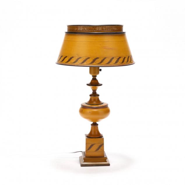 vintage-toleware-table-lamp