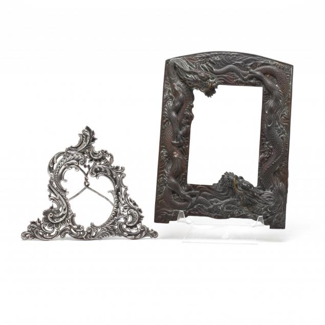 two-antique-frames