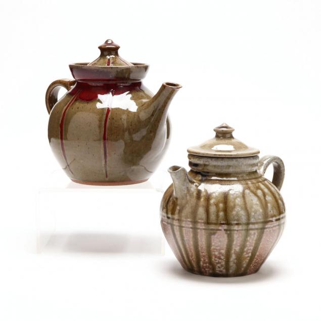 two-jugtown-pottery-teapots