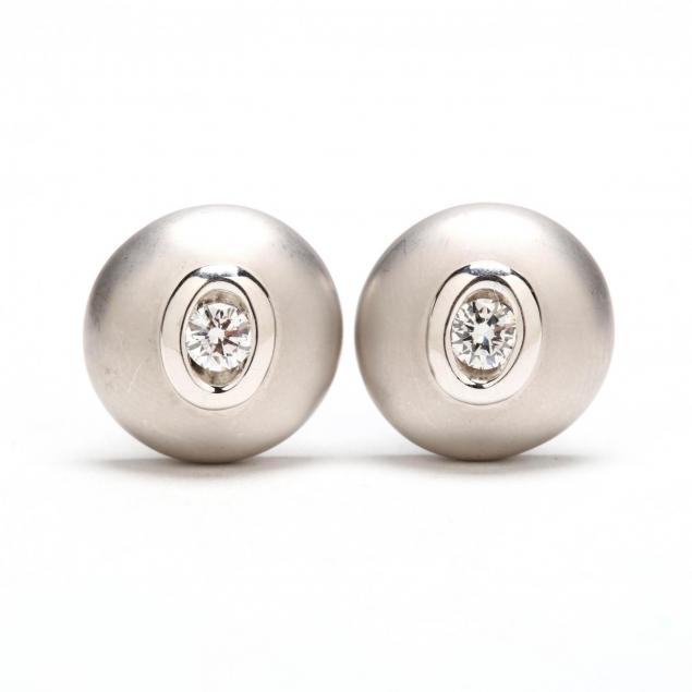 18kt-white-gold-and-diamond-earrings