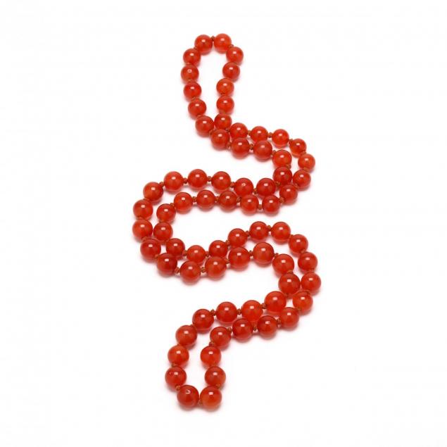 a-strand-of-chinese-agate-beads