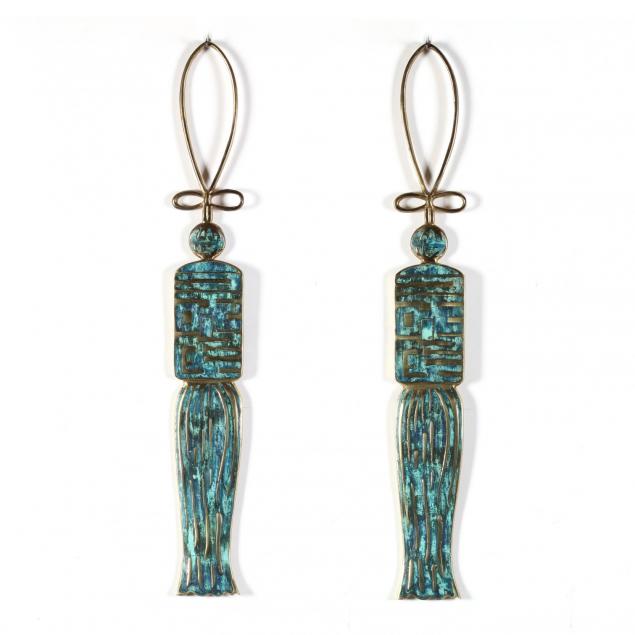 pepe-mendoza-pair-of-tassel-ornaments