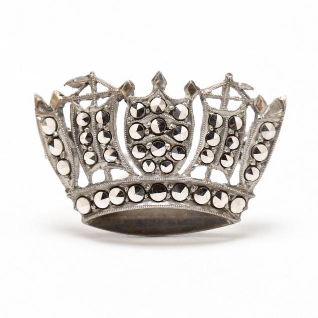Naval crown hotsell brooch