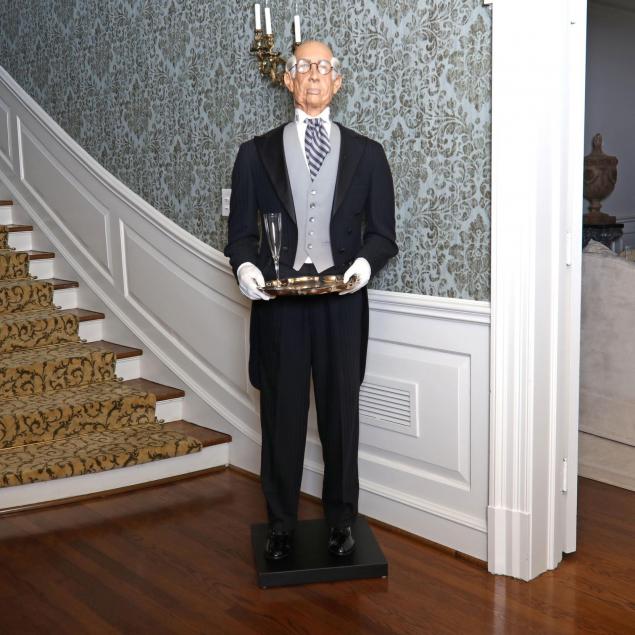 contemporary-sculpture-of-a-butler