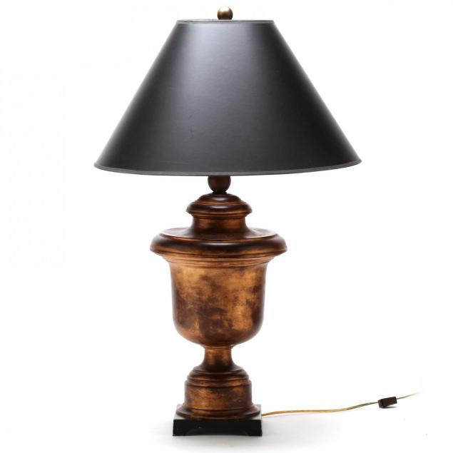 urn-form-table-lamp