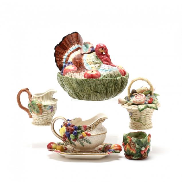 a-collection-of-holiday-themed-fitz-floyd-ceramics