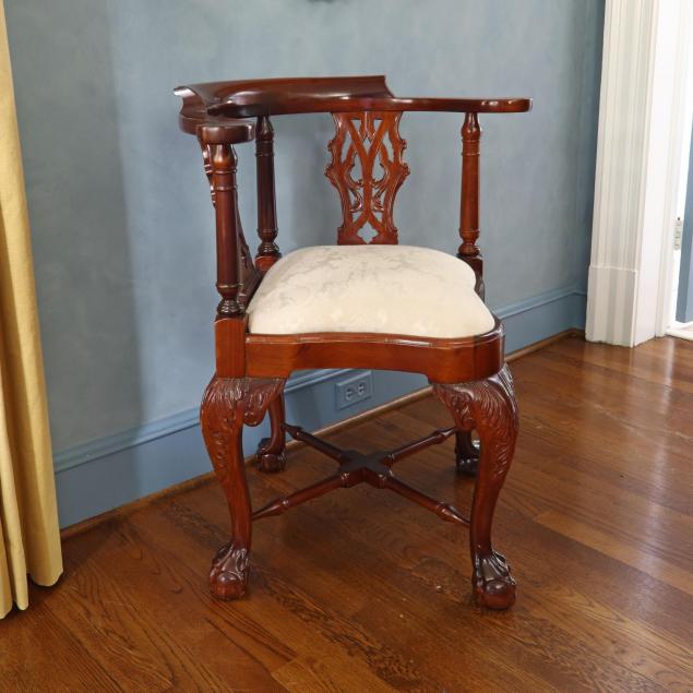 chippendale-style-corner-chair