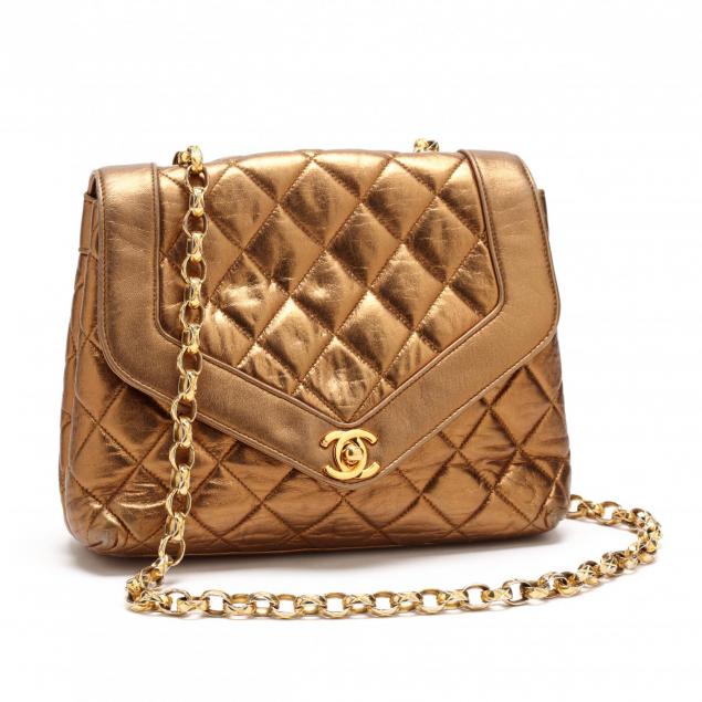 vintage-gold-flap-shoulder-bag-chanel