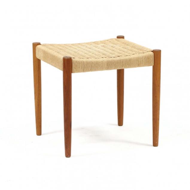 niels-otto-moller-teak-stool