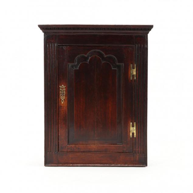 english-chippendale-oak-hanging-corner-cabinet