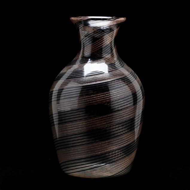 modern-venetian-swirled-glass-vase