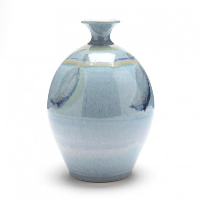 wingar-pottery-pa-ovoid-vase