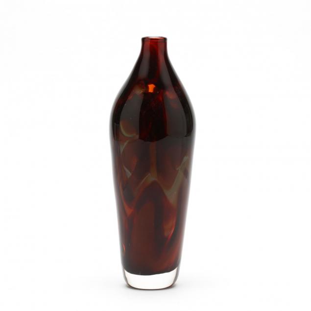 a-contemporary-north-carolina-glass-vase