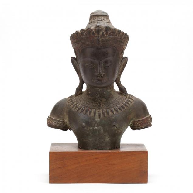 a-cambodian-angkor-style-sculpture