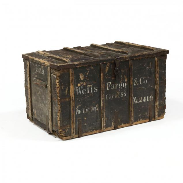 antique-wells-fargo-stagecoach-trunk