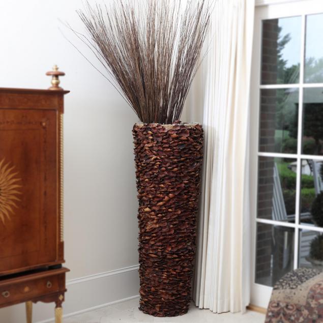 unusual-bark-mounted-floor-urn-and-arrangement