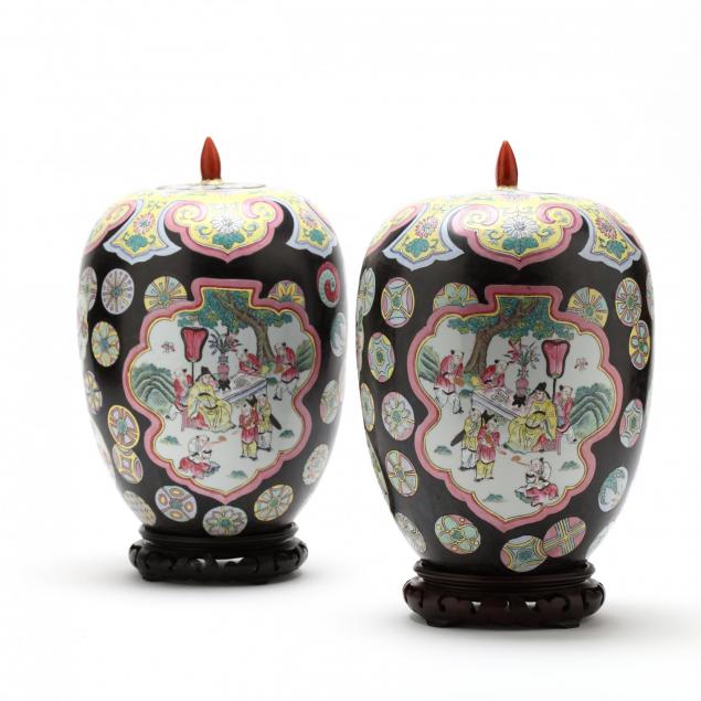 pair-of-vintage-chinese-export-lidded-ginger-jars