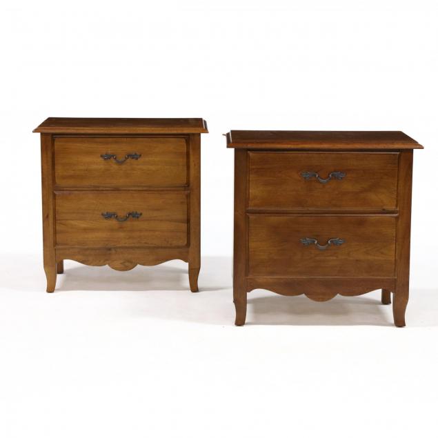 impressions-by-thomasville-pair-of-french-provincial-style-bedside-chests