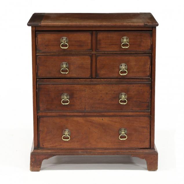 george-iii-chest-of-drawers