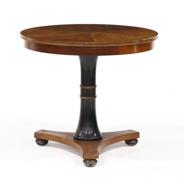 classical-style-small-center-table