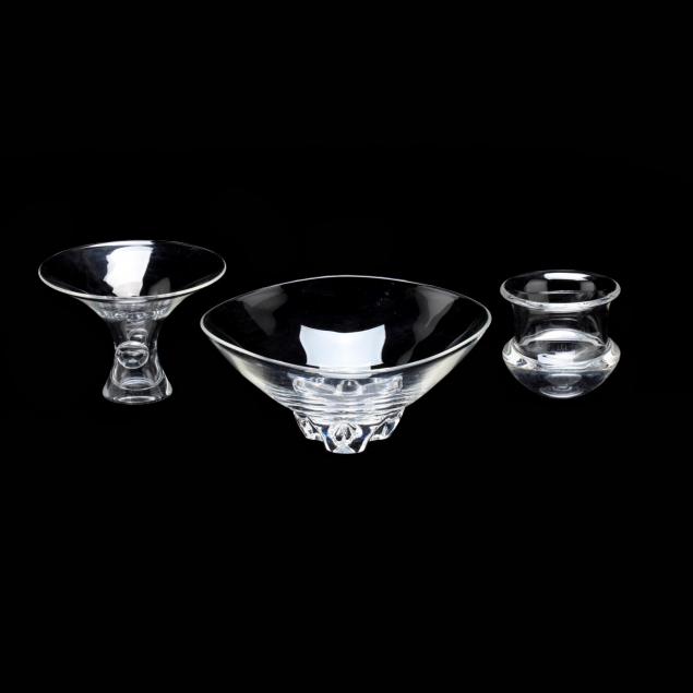 steuben-three-pieces-of-modern-crystal