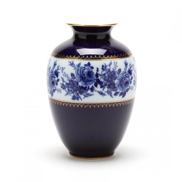 kpm-cobalt-decorated-porcelain-vase