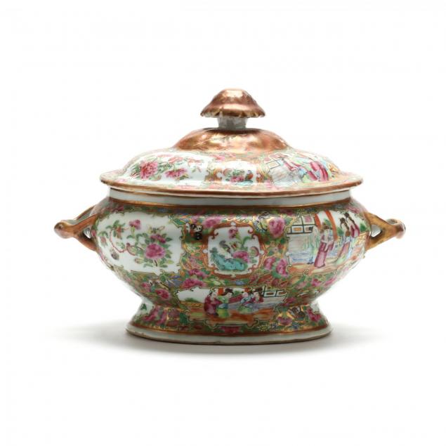 chinese-famille-rose-lidded-tureen