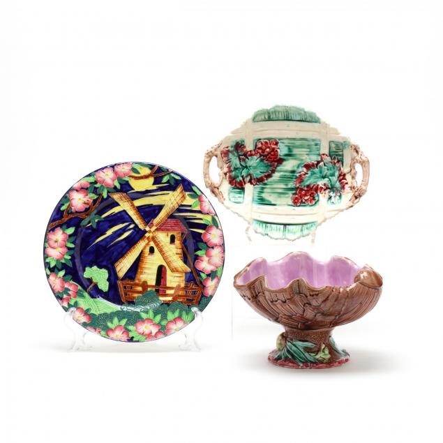 three-majolica-serving-pieces