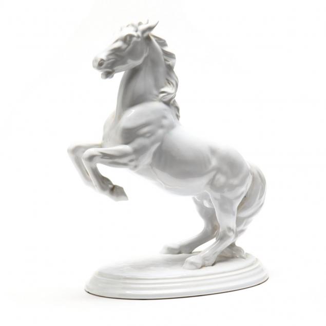 porcelain-figurine-of-a-stallion-keramos