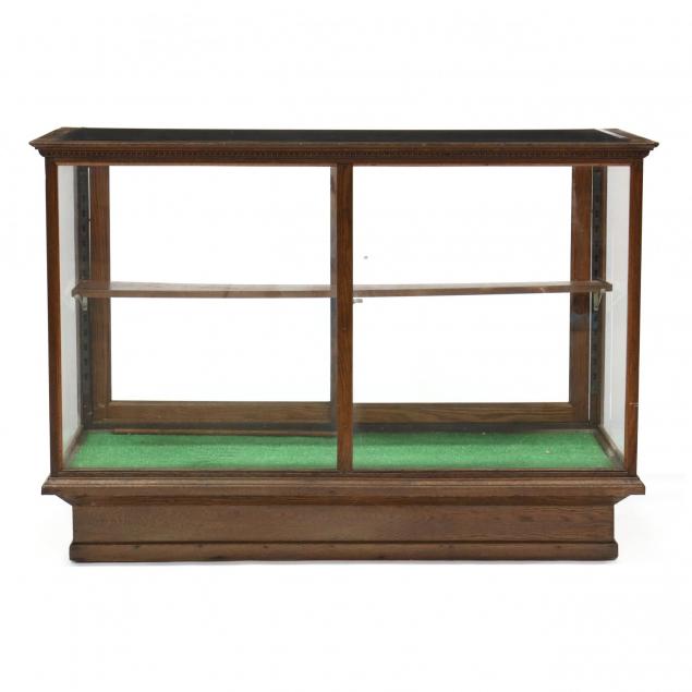 antique-oak-floor-model-display-case